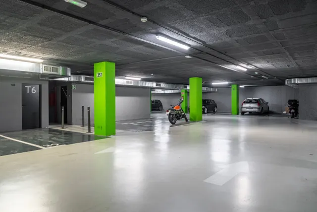 Parking en alquiler - Eixample — 8