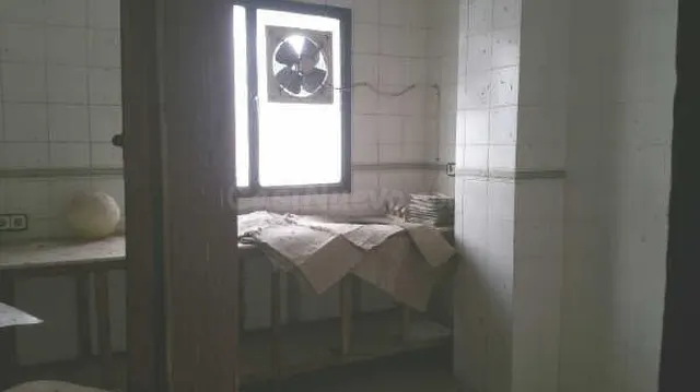 EDIFICIO DE 3 LOCALES, 1 VIVIENDA Y TRASTERO - foto 2