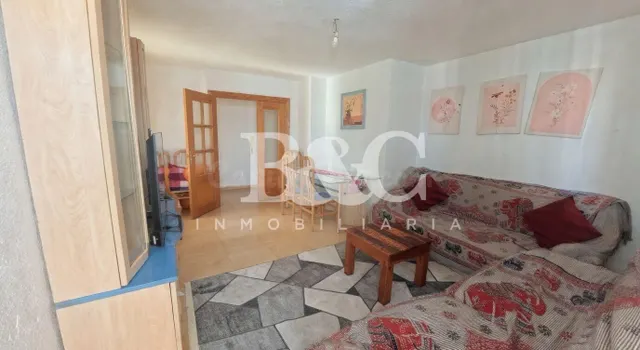 VIVIENDA EN SEGUNDA LINEA DE PLAYA DE PONIENTE EN LA ZONA DE