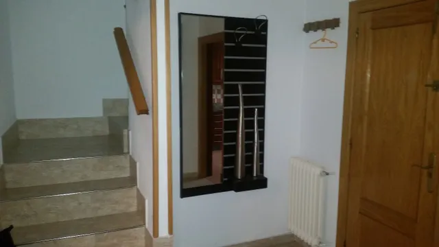 Vivienda de 120 metros más bar de 80 metros.
San Pedro. — 26