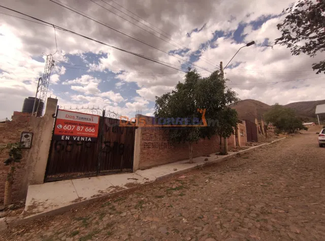 42.500$us Bonito terreno en Amancayas, a 2 cuadras y media d - foto 2
