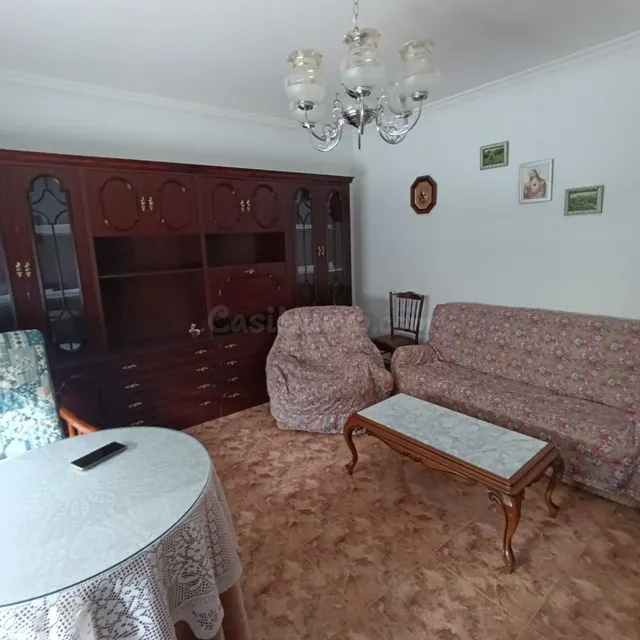 CASA PARA ENTRAR A VIVIR CON PATIO