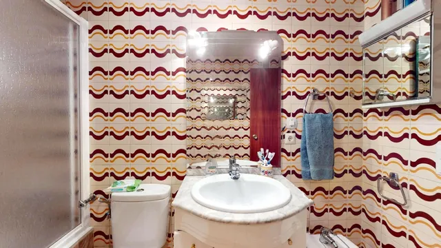 Amplio piso de 141 m2 con cochera y trastero en calle Gonzalo Ximénez de Quesada — 30