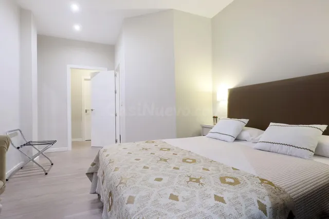 Piso Reformado en el Corazón de Córdoba - Vistas Exclusivas - foto 4