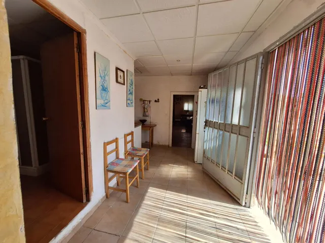 Chalet o casa de campo con piscina · 4.000 m2  · 4 dormitorios · 90 m2 para otra vivienda — 34