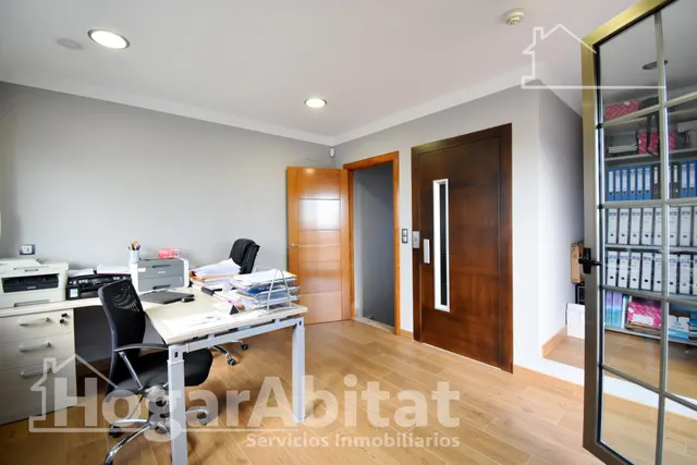ESPECTACULAR CHALET CON PISCINA, GARAJE, TERRAZA Y ASCENSOR — 26