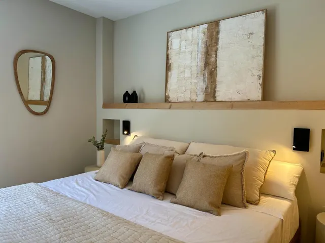 Espectacular vivienda reformada con jardín privado en Palm Beach, Marbella — 34