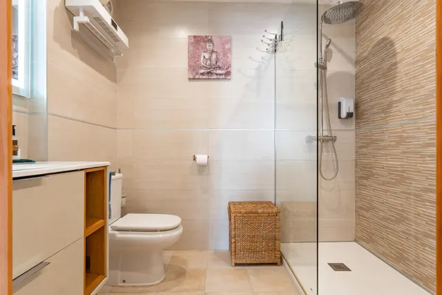 Piso en venta en Caleta de Vélez junto al mar — 40