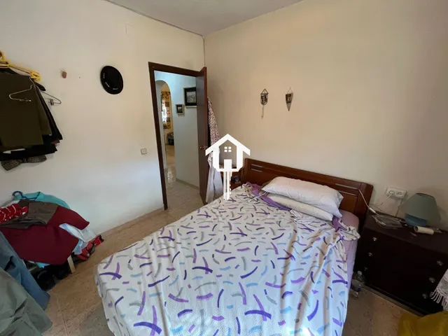 Casa adosada independiente en venta en el Rebolledo, elche. 3000m2 de parcela y 120 m2 de vivienda — 21