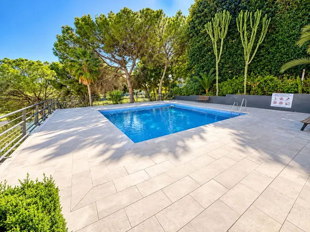 Adosado reformado  en venta con vistas panorámicas al golf en Torrequebrada, Benalmádena — 37