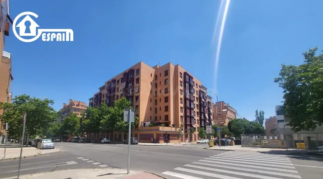 GESPAIN OFRECE PISO EN VENTA EN PAU DE CARABANCHEL. - foto 2