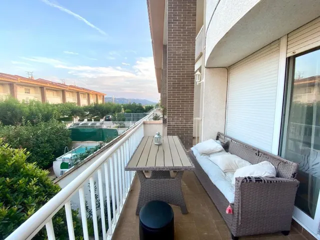 Exclusiva casa a tres vientos con jardín en Santa Bárbara — 7