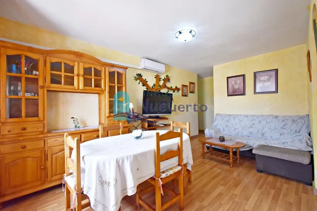 BONITO APARTAMENTO REFORMADO A 400 M DE LA PLAYA DE LA ISLA 