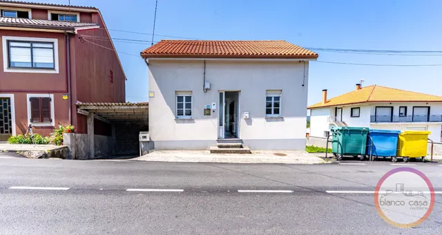 CASA lista para ENTRAR a VIVIR con TERRENO y GARAJE a SOLO 5