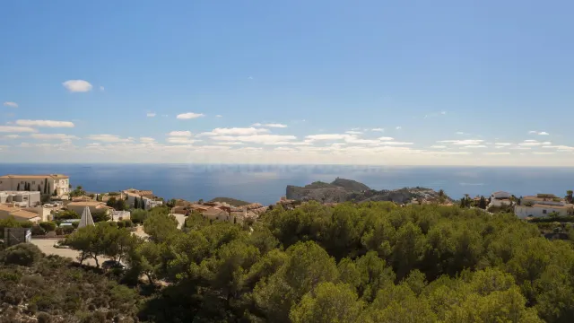 EXCLUSIVA VILLA CON VISTAS PANORÁMICAS AL MAR EN UNA UBICACI - foto 4