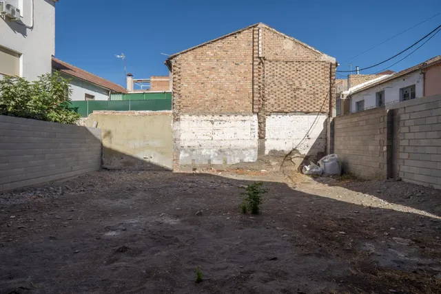 EXCELENTE SOLAR EN VENTA EN ARMILLA (JUNTO PLAZA ESPAÑA) — 11