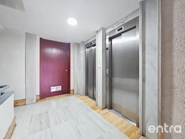 Oficina en venta en Avenida de Maisonnave — 13