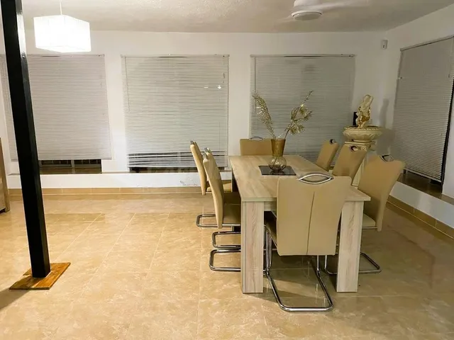 SE VENDE CHALET CON PISCINA PROPIA EN ZONA RINCON DE LOIX, B - foto 4
