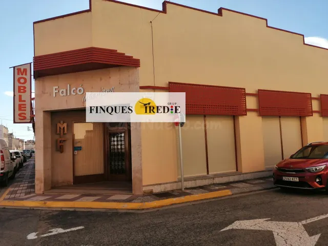 Local Comercial en L’ Aldea, Tarragona. - foto 2
