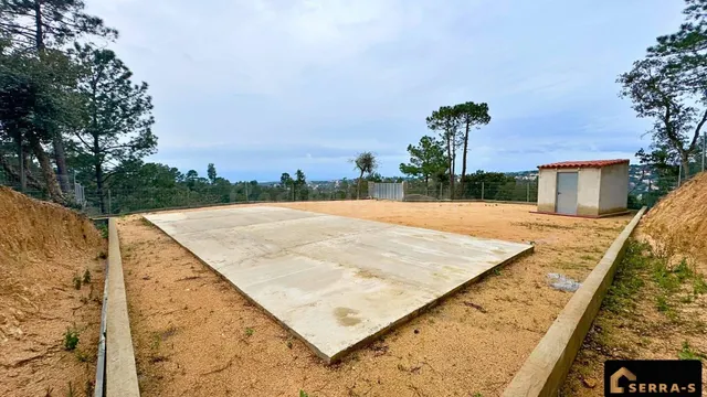 TERRENO URBANIZABLE, LLANO Y BIEN UBICADO EN LLORET!! - foto 2