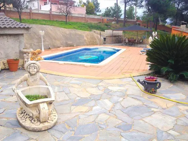 2 CASAS  INDEPENDIENTE EN VENTA EN PIERA — 4