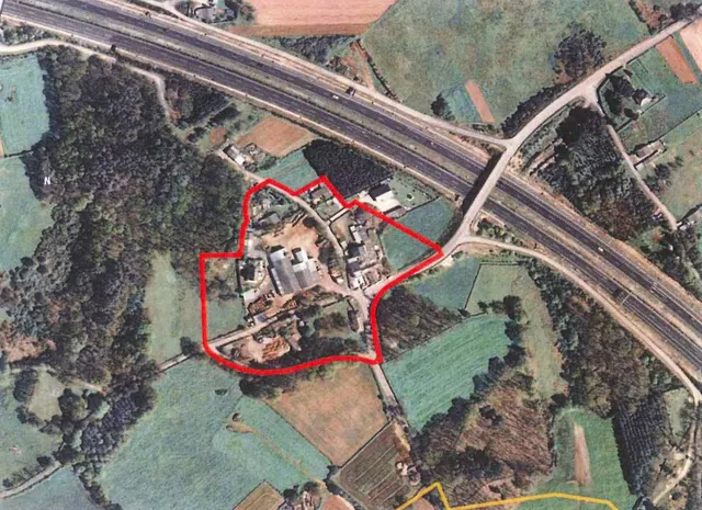 FINCAS EDIFICABLES NUCLEO RURAL DE CARBALLOSA (MUXA - Santa 