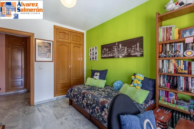 FANTASTICO PISO EN ROTONDA EUROPA — 26