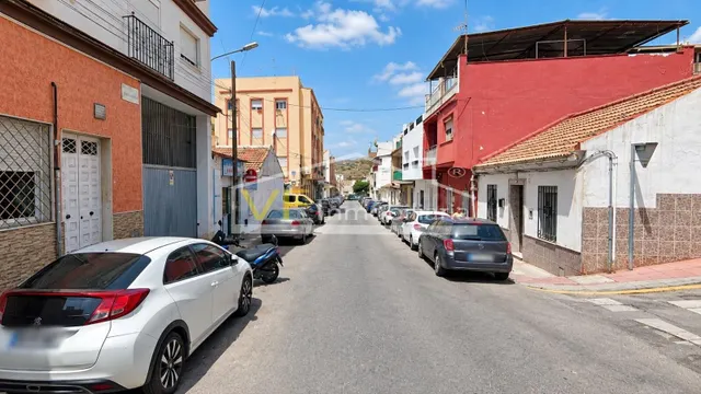 ¡Gana espacio en una de las zonas más consolidadas de Málaga! — 2