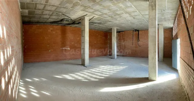 Se vende local comercial de 138 m2 en Alicante, zona  Gran Via — 3