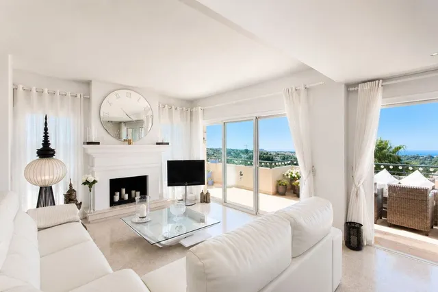 Ático 3 habitaciones 161m² en venta - Elviria