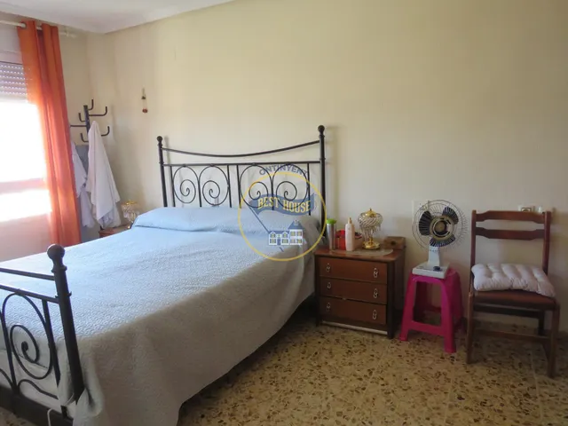 AMPLIO PISO EN EL CENTRO CON ASCENSOR Y TRASTERO EN ONTINYENT (VALENCIA) — 16