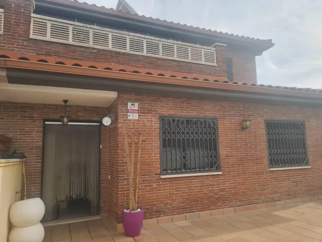 PRECIOSA CASA EN VENTA EN LAS CARPAS DE ABRERA