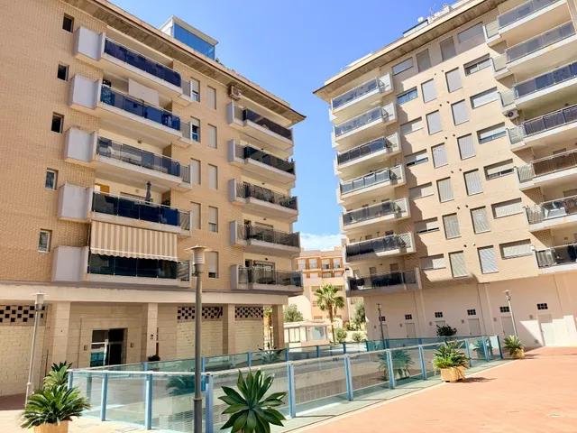 Vivienda reformada con terraza en Aguadulce Norte, piscina comunitaria y lista para entrar a vivir — 27