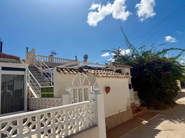 BUNGALOW DE DOS DORMITORIOS CON SOLÁRIUM Y VISTAS A LA LAGUNA… — 19