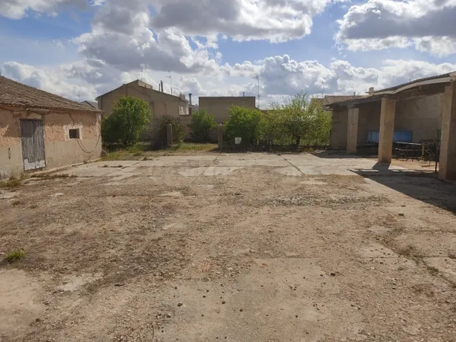 SOLAR DE 2.000 M2 EN ALPERA CON EXCELENTE UBIACION, REPARCEL - foto 3