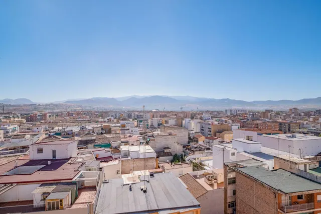 ¡PISO REFORMADO EN ALQUILER CON VISTAS ESPECTACULARES EN GRANADA! — 13
