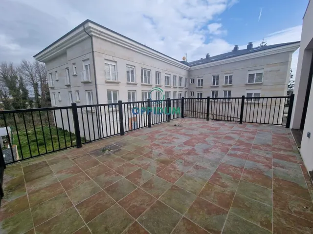 En venta vivienda unifamiliar ADOSADA en Barreiros, Lugo - foto 3