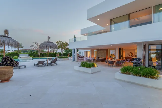 Chalet 7 habitaciones 676m² en venta - Marbella — 48