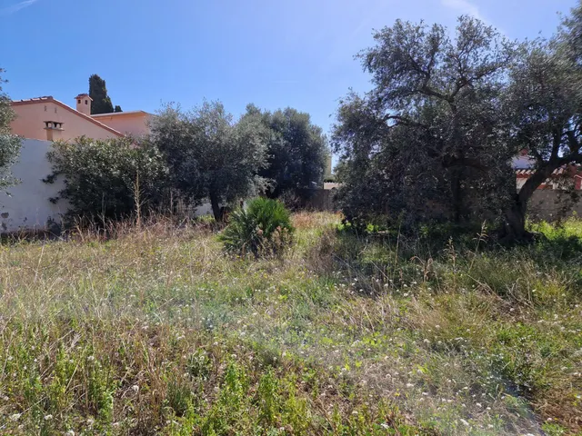Terreno esquinero en urbanización — 3