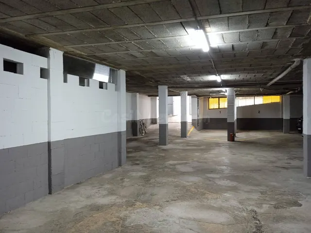 ALQUILER PLAZA DE GARAJE Y TRASTEROS EN CALLE RECOLETOS BARR