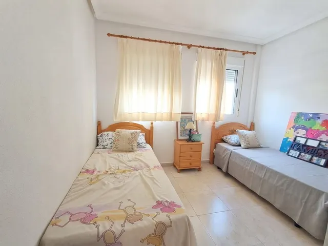 Apartamento con jardín de 40m2 en planta baja en Los Collados — 19