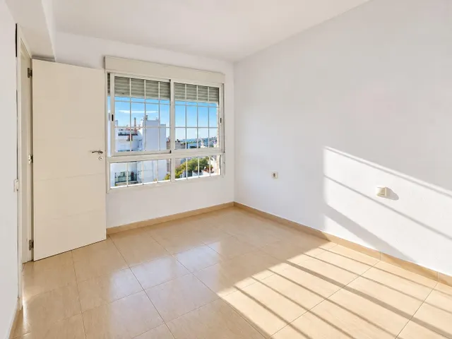 Piso reformado en venta en Paterna, entre el Parque Central y el Auditorio. — 18