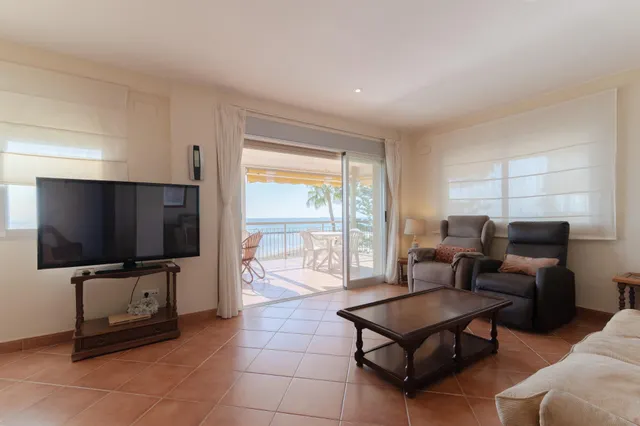 Apartamento frontal en el Paseo Marítimo del Torreón - Benicasim — 17