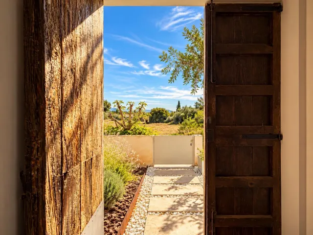 Preciosa Villa en Calviá Pueblo con Jardín y Piscina Privada - foto 2