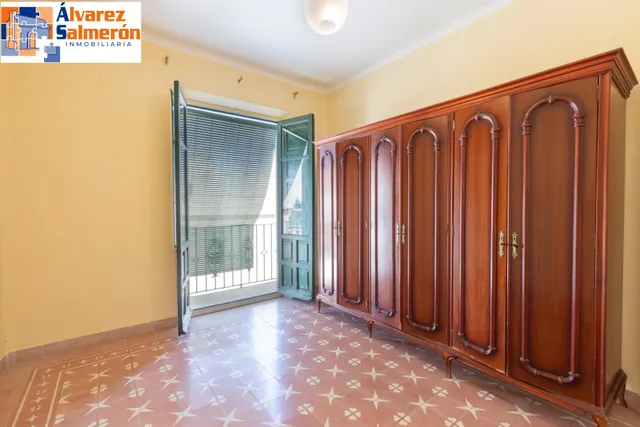Casa con gran solar — 26