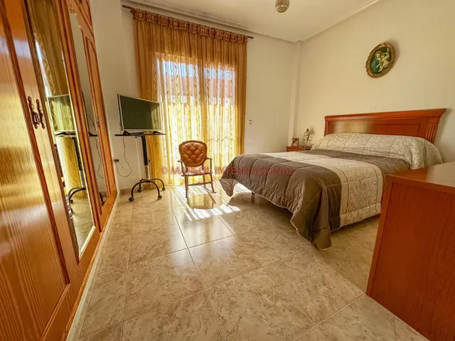 BONITO CHALET EN CORRENTIAS, ORIHUELA — 14