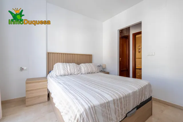 Casa adosada con eficiencia CEE = A (Junto al Vial de Churriana de la Vega). — 34