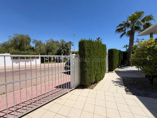 Villa 4 habitaciones 129m² en venta - Doña Pepa — 4