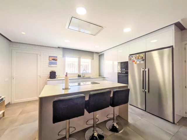 CASA DE DISEÑO TODA EN PLANTA BAJA EN AMPOSTA — 6