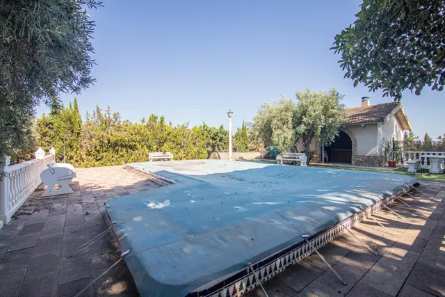 CHALET INDEPENDIENTE CON 5.250M2 DE PARCELA, PISCINA Y ALMAC - foto 5